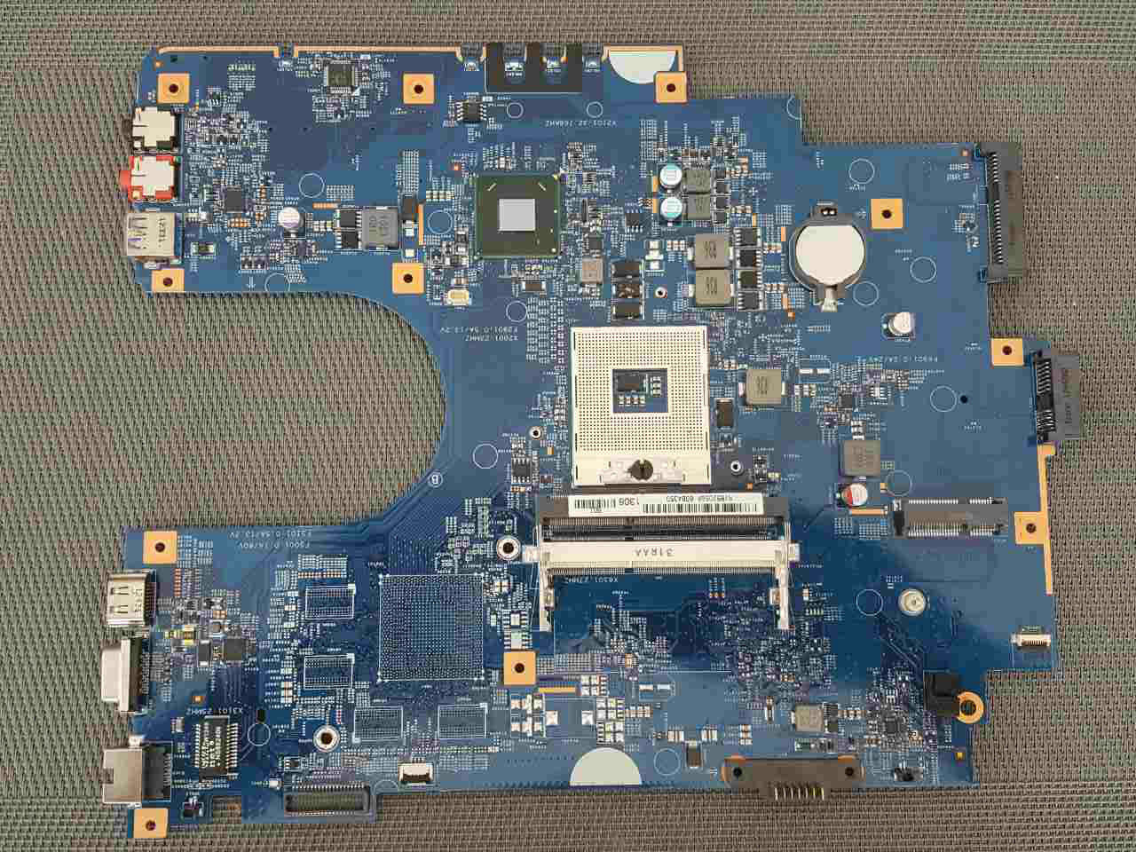 SONY VAIO SVE171G12M Motherboard Z70CR MB S1204-2 48.4MR05.021
